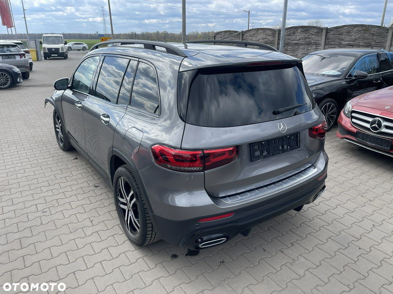 Mercedes-Benz GLB 250 8G-DCT AMG Line - 4