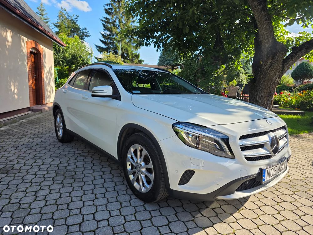 Mercedes-Benz GLA - 20