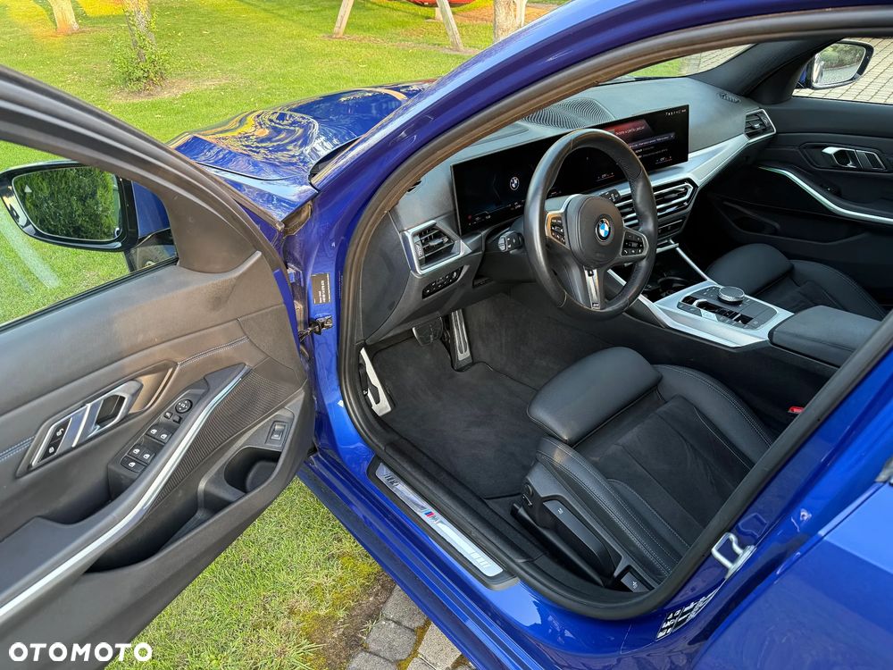 BMW Seria 3 320d xDrive M Sport sport - 17