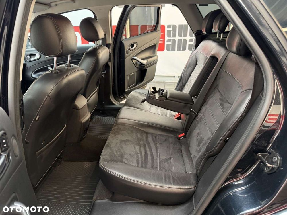 Ford Mondeo 2.0 Titanium X - 28