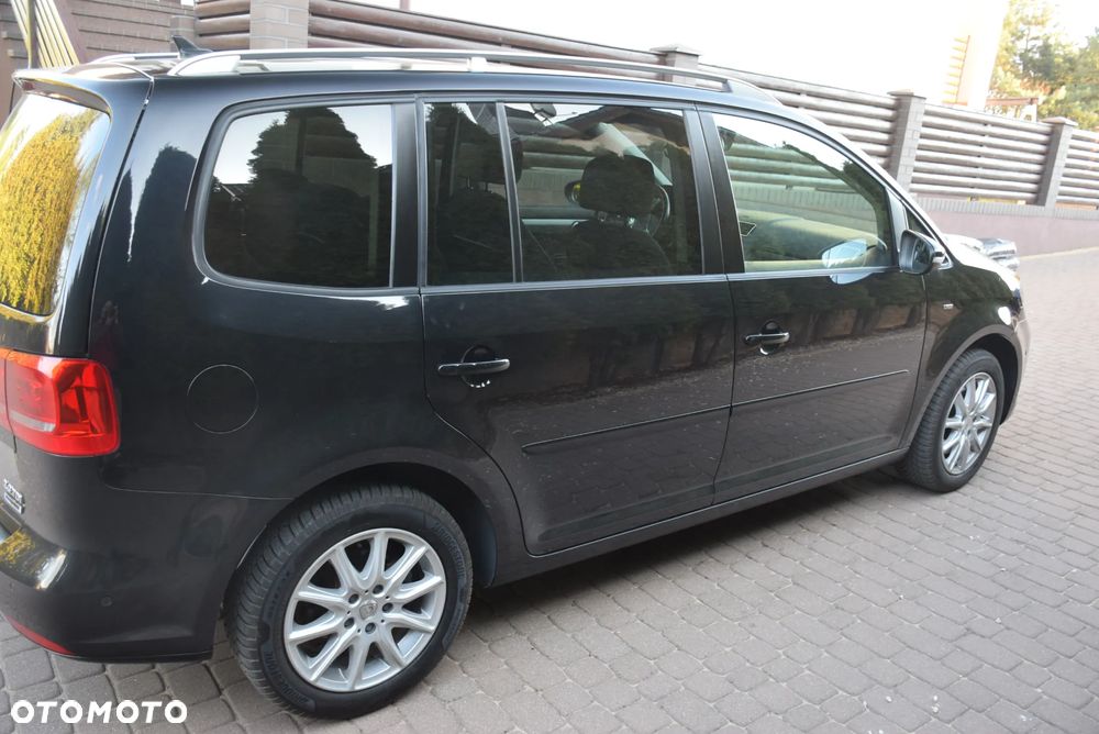 Volkswagen Touran 2.0 TDI DPF BlueMotion Technology DSG Cup - 9