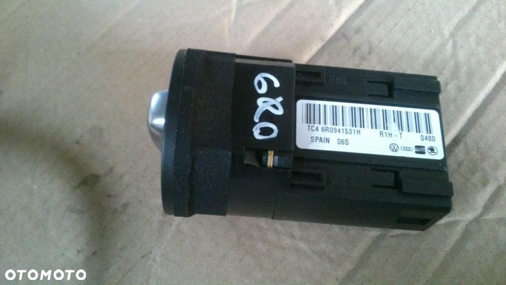 POLO 6R0 PRZELACZNIK WLACZNIK SWIATEL 10-14R - 1