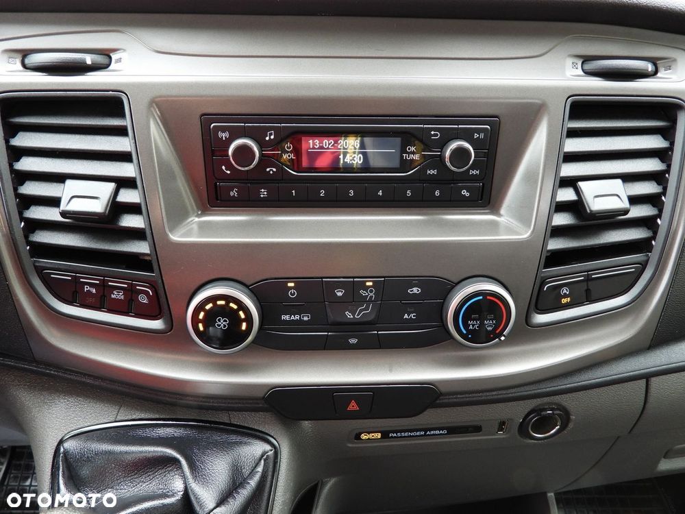 Ford TRANSIT BUS 9 MIEJSC TEMPOMAT LEDY KLIMATYZACJA  130KM - 31