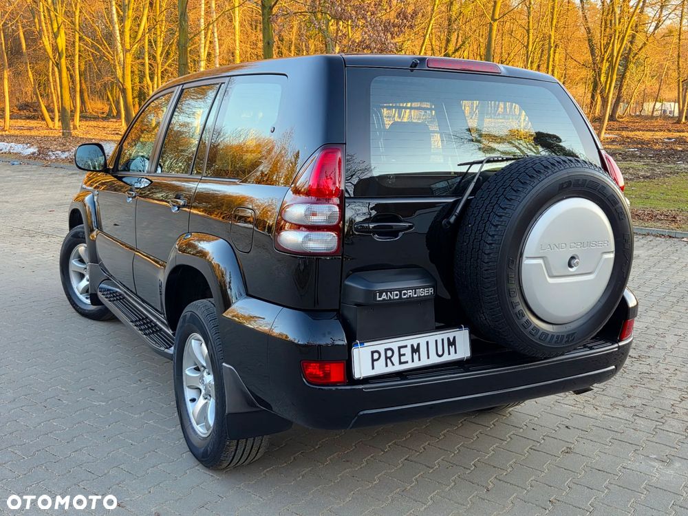 Toyota Land Cruiser - 11