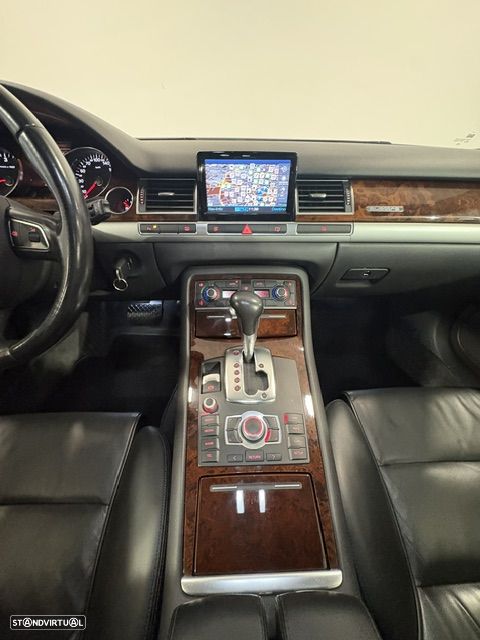 Audi A8 3.0 TDi V6 quattro Tiptronic - 23