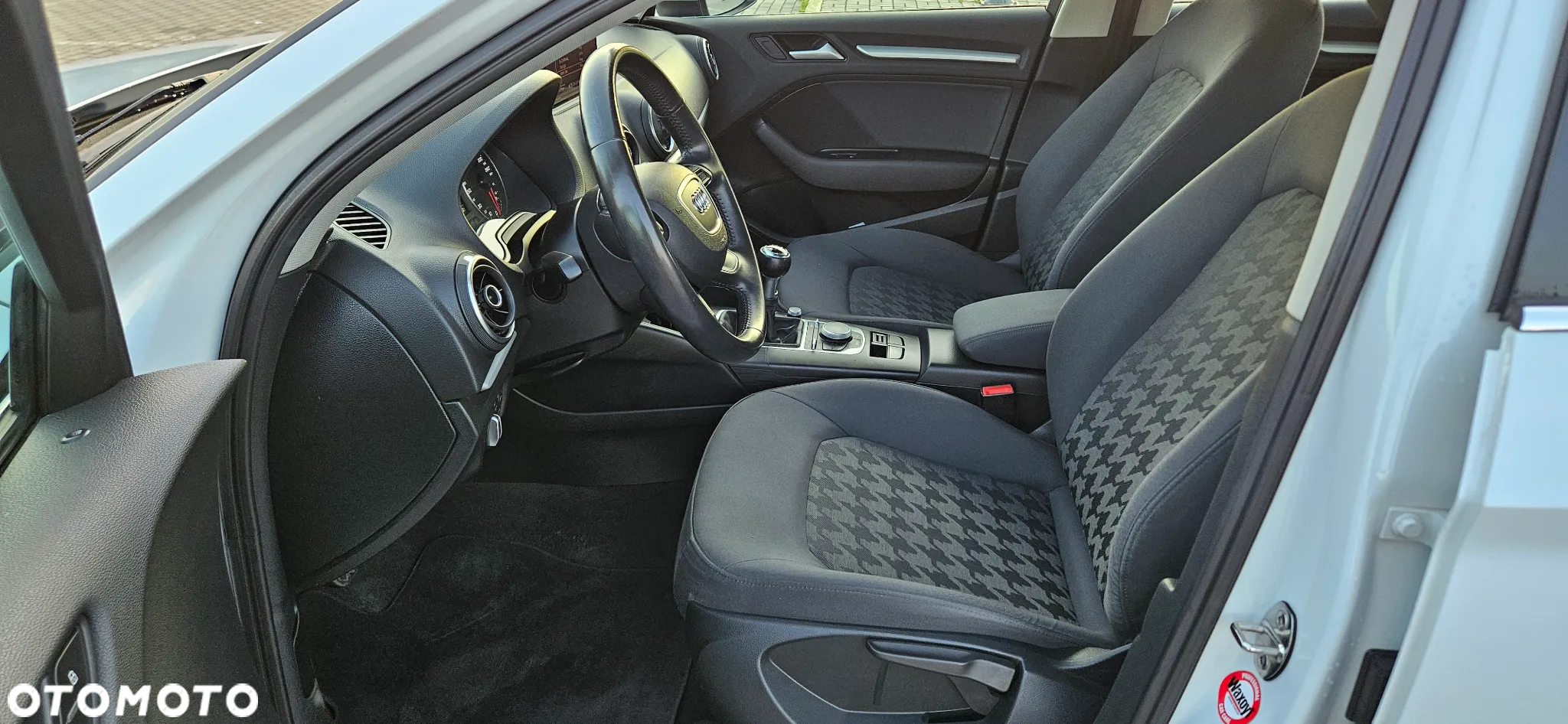 Audi A3 1.4 TFSI Limousine Attraction - 5