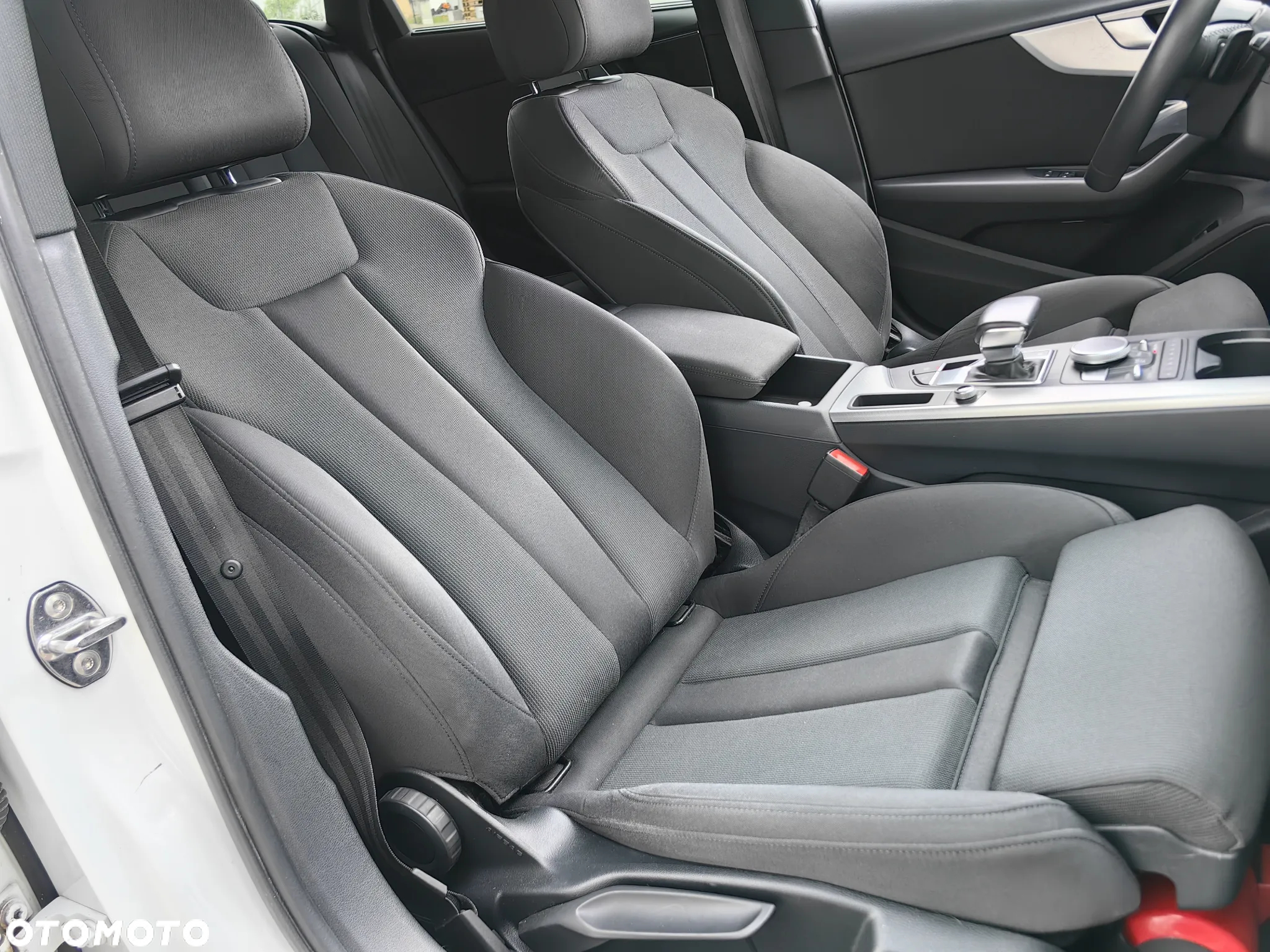 Audi A4 Allroad 2.0 TDI Quattro S tronic - 26
