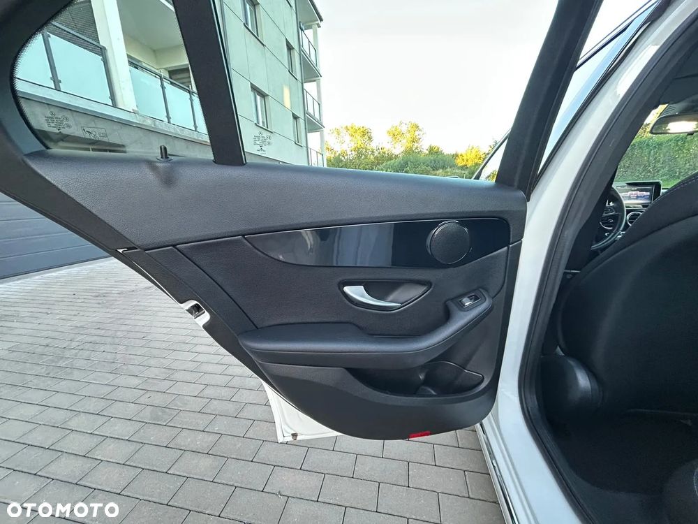 Mercedes-Benz Klasa C 160 9G-TRONIC - 13