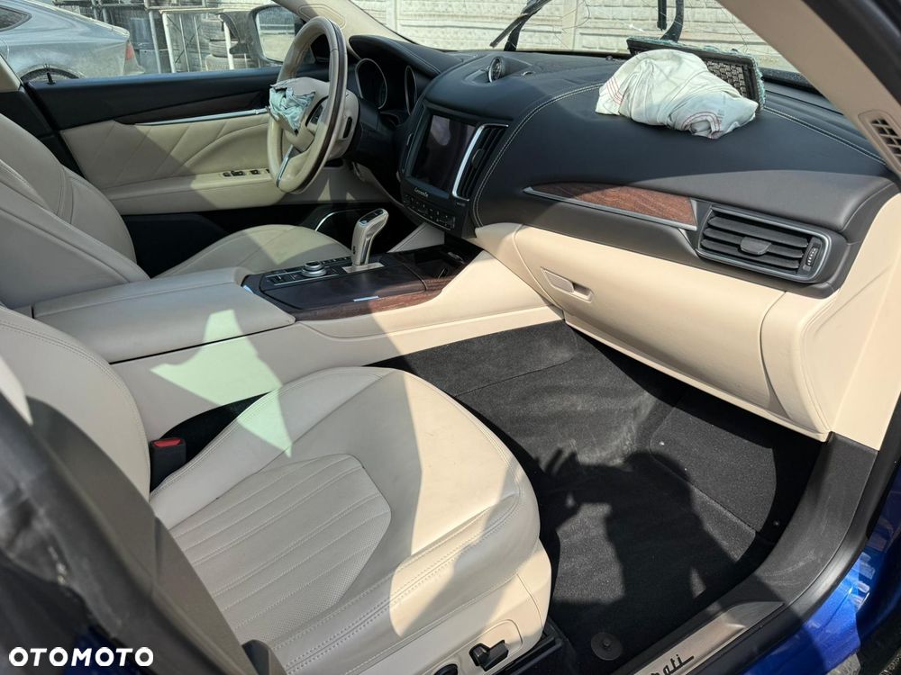 Maserati Levante S Granlusso - 16