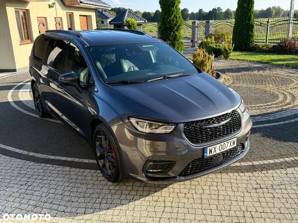 Chrysler Pacifica - 15