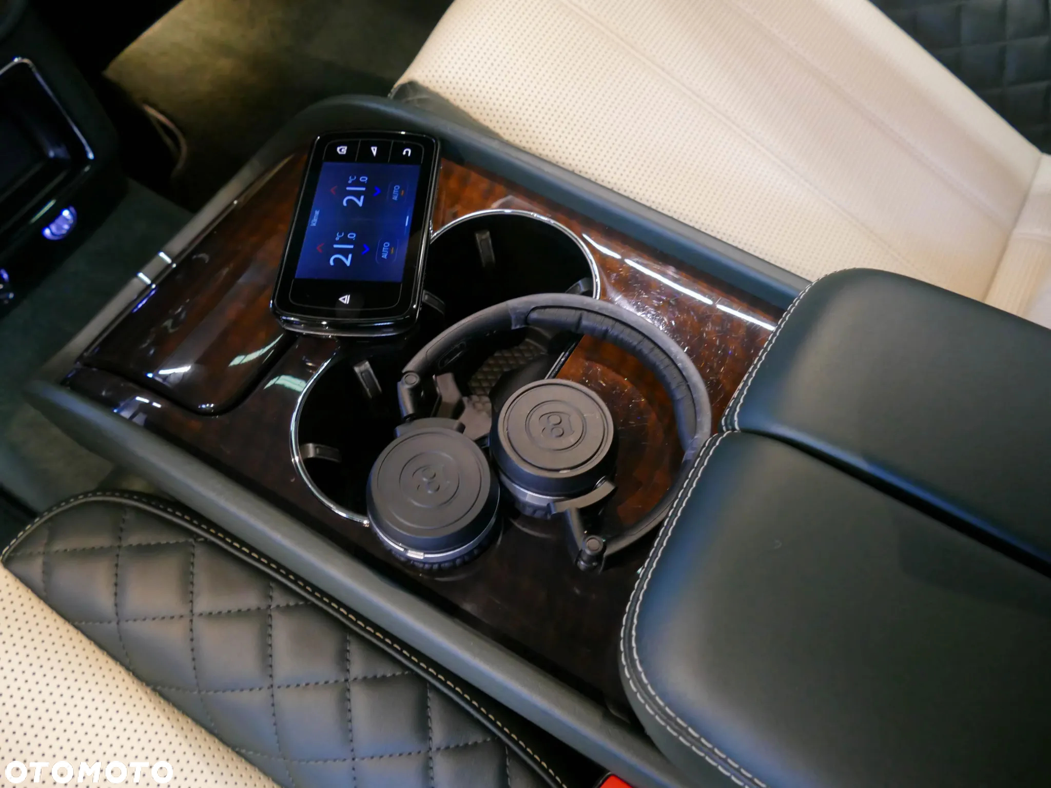 Bentley Bentayga W12 Mulliner - 30
