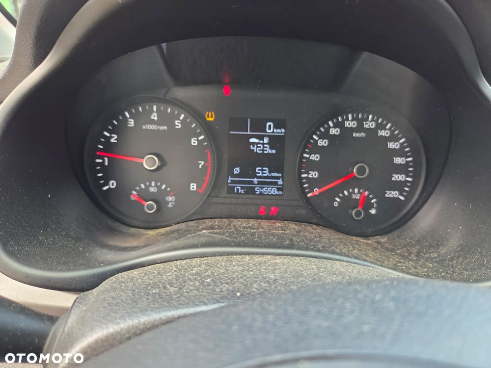 Kia Rio - 26