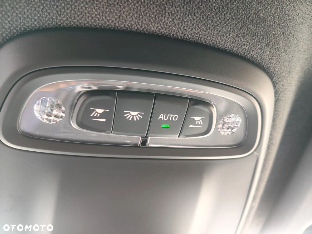 Volvo XC 40 T3 R-Design - 22