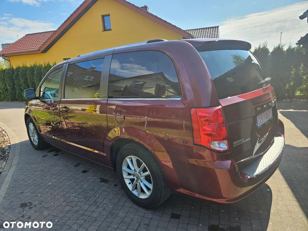 Dodge Grand Caravan - 6