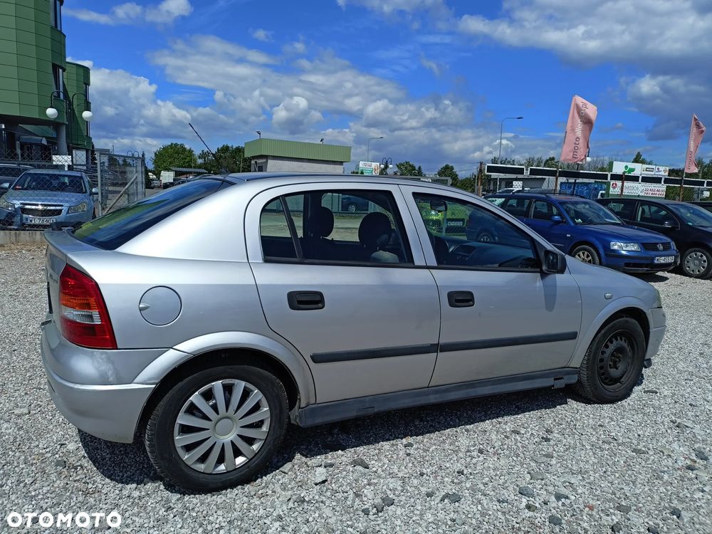 Opel Astra - 4