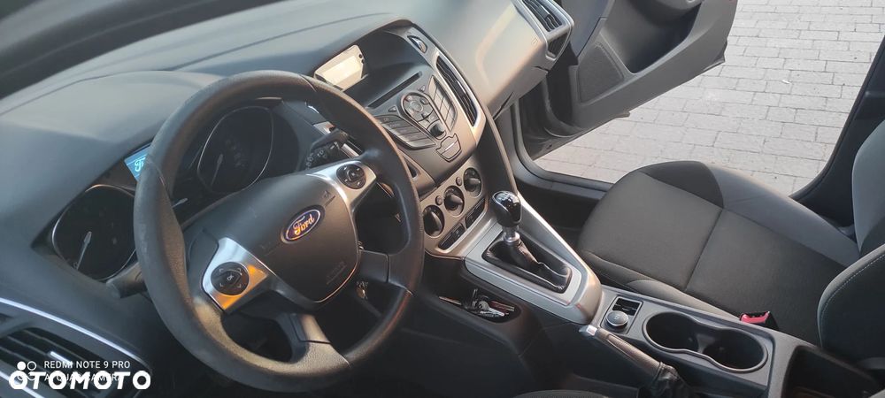 Ford Focus 1.0 EcoBoost Start-Stopp-System SYNC Edition - 11