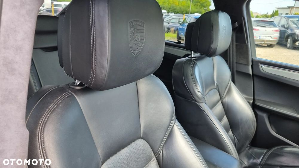 Porsche Macan Turbo PDK - 5
