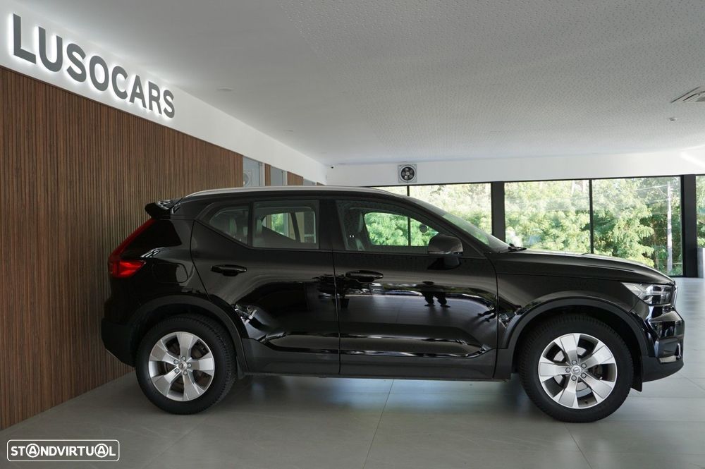 Volvo XC 40 T2 Momentum Pro - 38