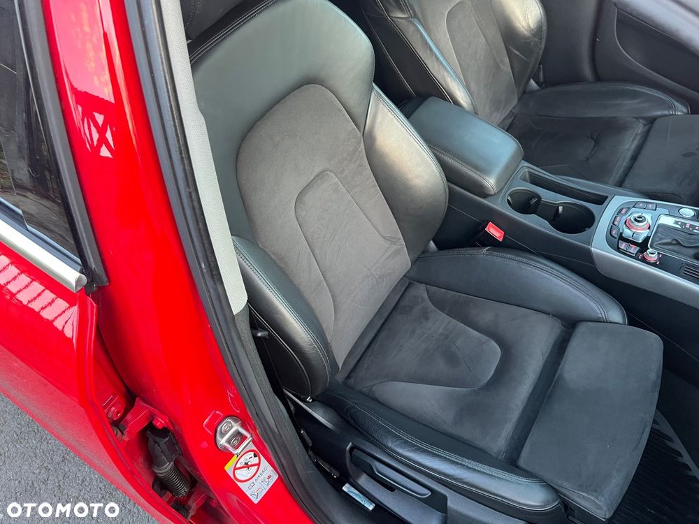 Audi A4 Avant 2.0 TDI Quattro Line S tronic - 9