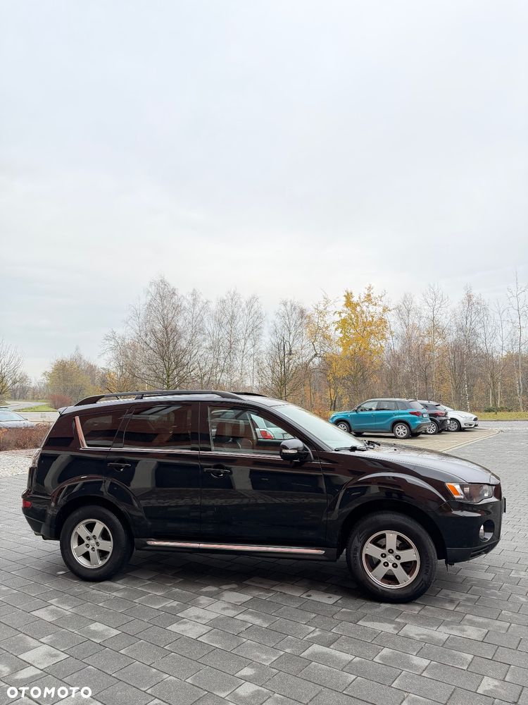 Mitsubishi Outlander 2.0 Intense + 2WD EU5 CVT - 13