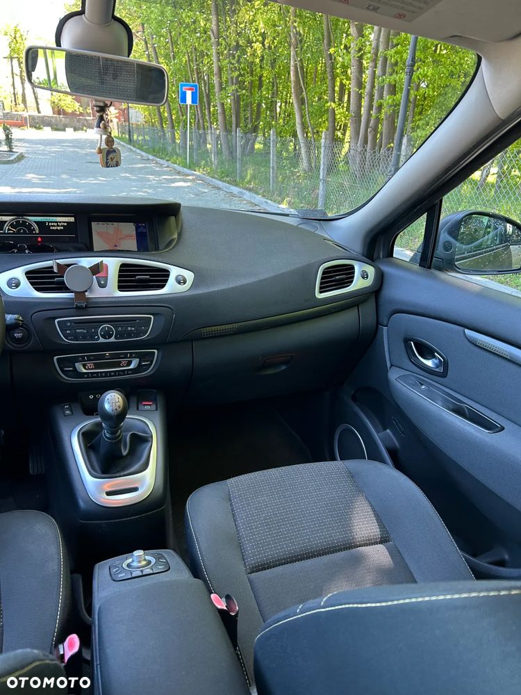Renault Grand Scenic 1.9 dCi FAP Exception - 23
