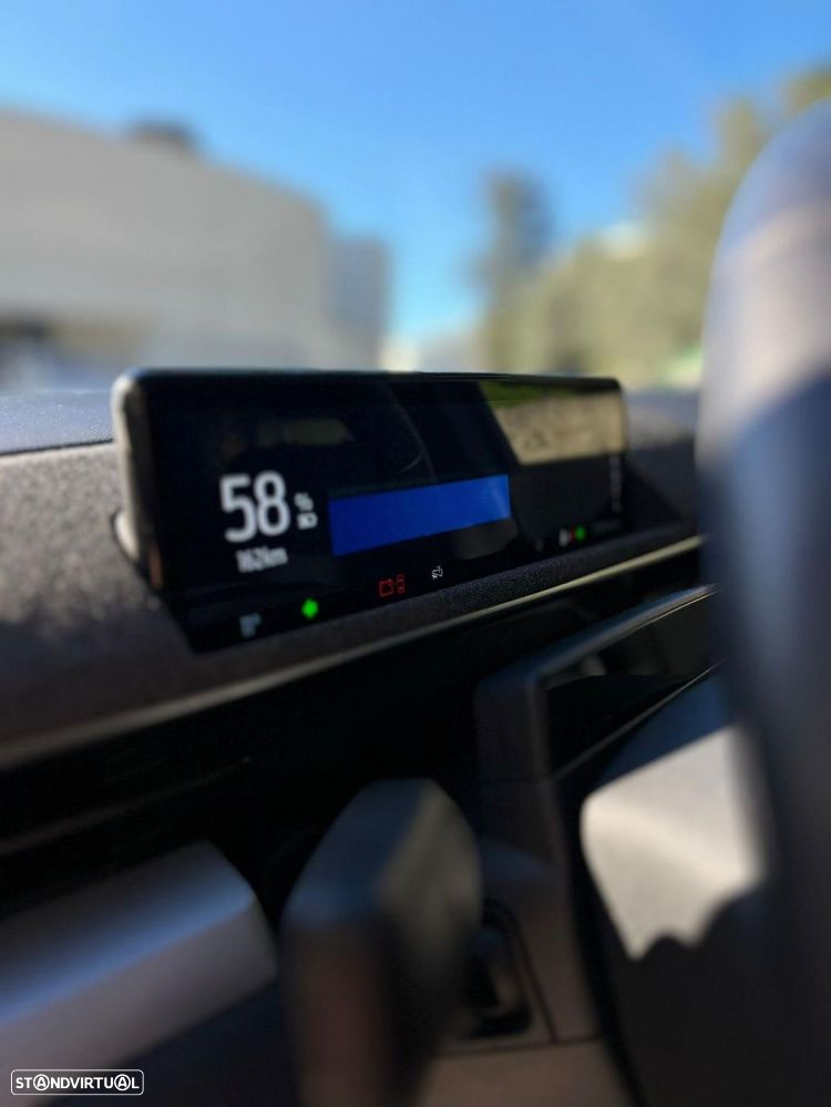 Ford Mustang Mach-E - 8