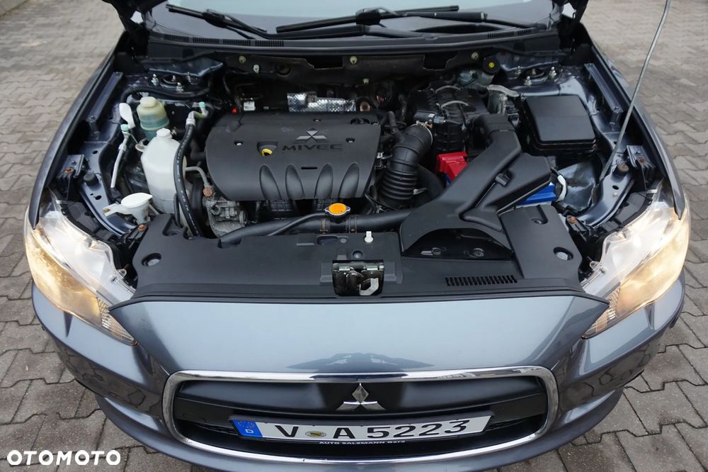 Mitsubishi Lancer - 6