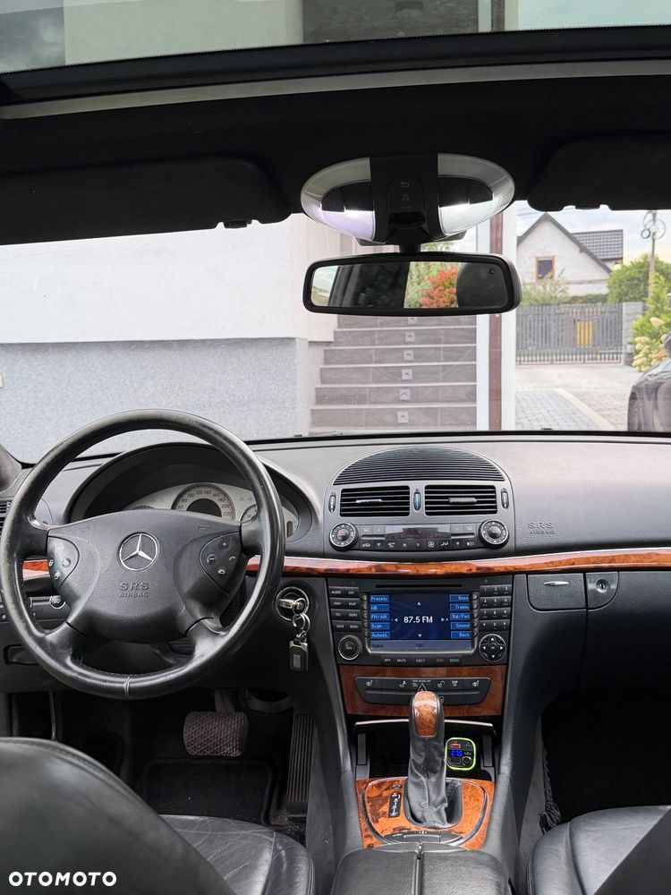 Mercedes-Benz Klasa E 500 Avantgarde - 17