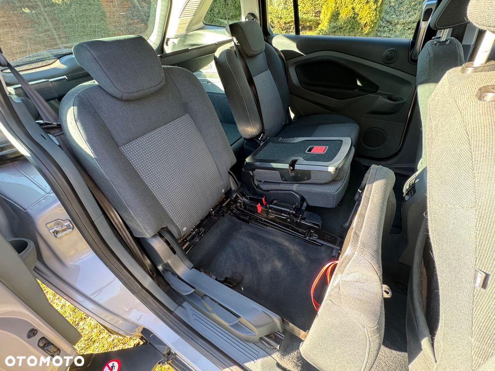 Ford Grand C-MAX - 18