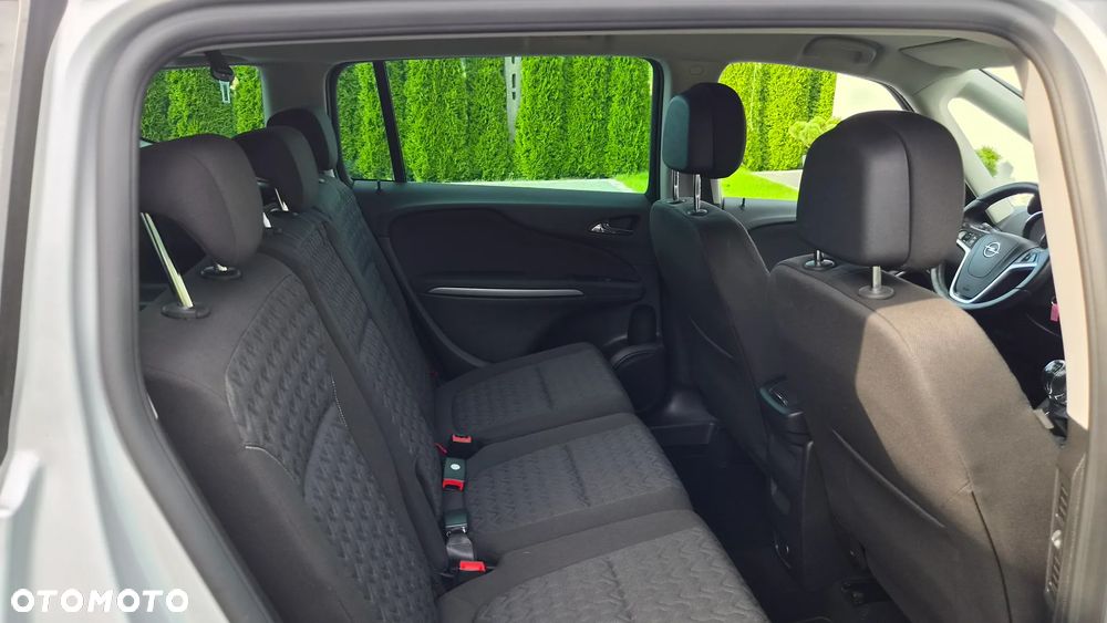 Opel Zafira Tourer 1.4 Turbo Edition - 19