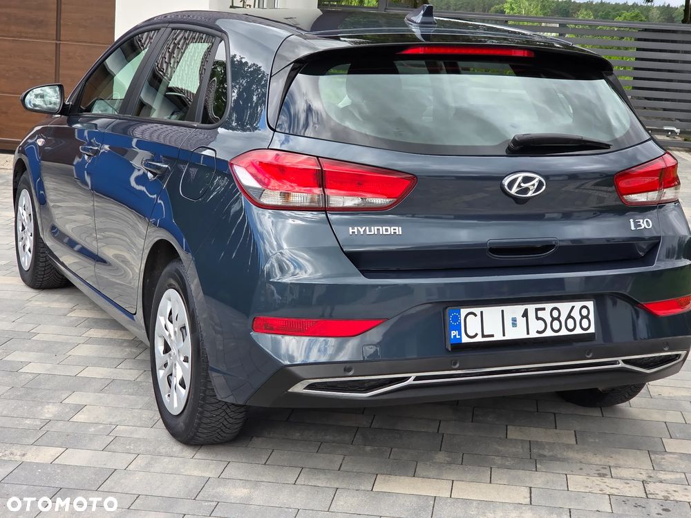 Hyundai i30 1.5 DPI Modern - 25