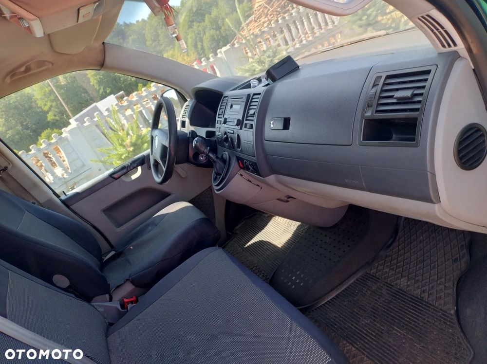 Volkswagen Transporter - 9