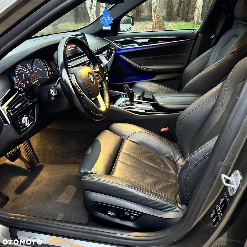 BMW Seria 5 530d Sport Line - 21