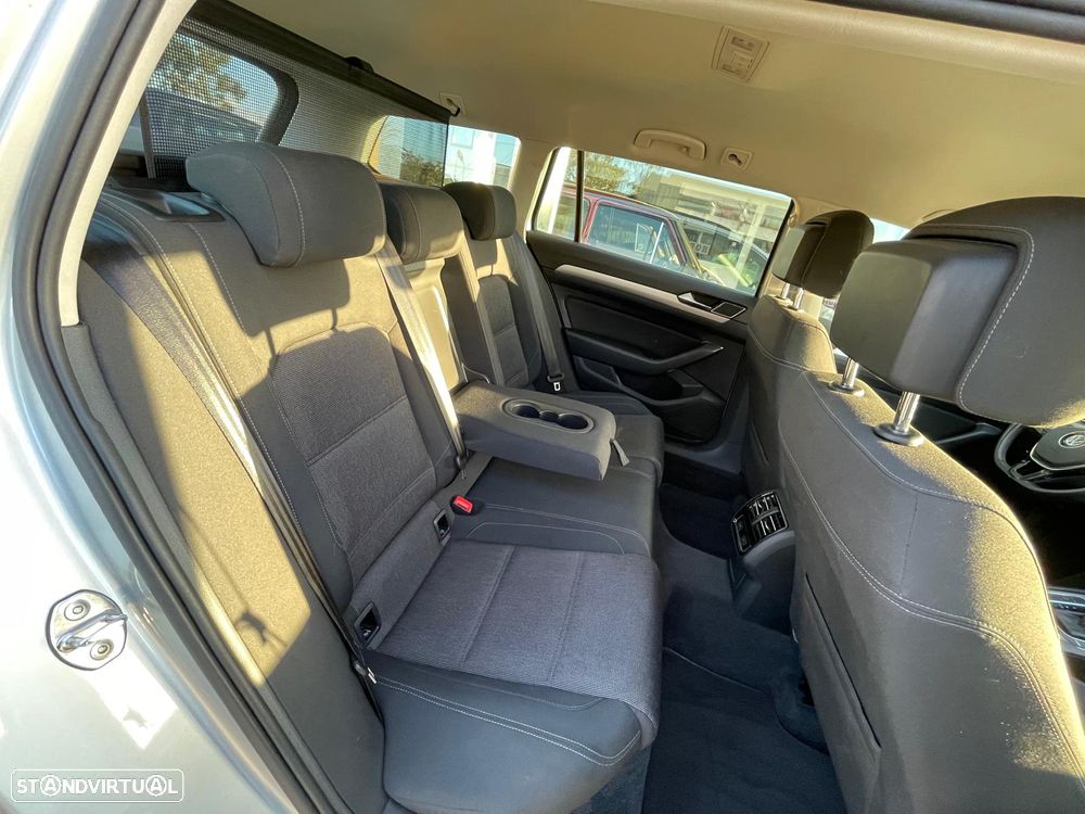 VW Passat Variant 2.0 TDi Confortline DSG - 8