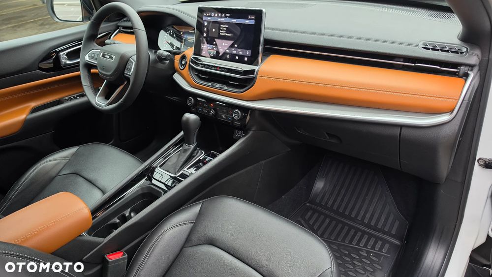 Jeep Compass - 18