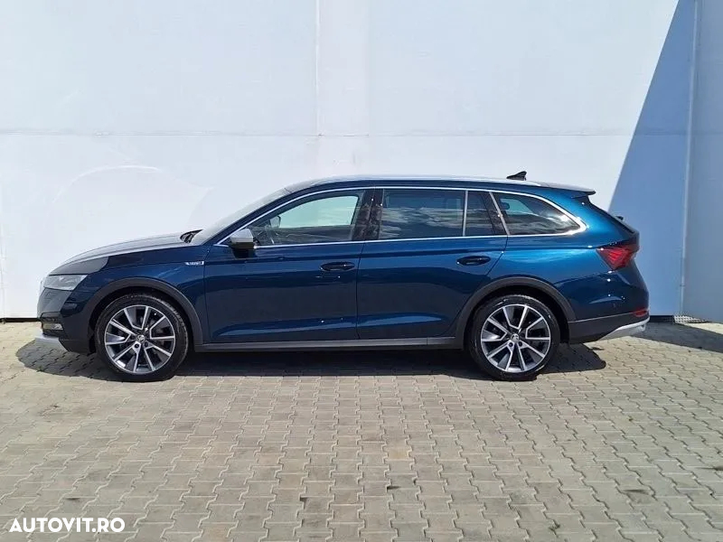 Skoda Octavia Combi 2.0 TDI DSG 4X4 Scout - 2