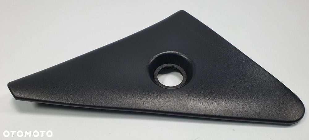 TRÓJKĄT OSŁONA LUSTERKA PRAWY NISSAN MICRA K11 802925F100 - 2