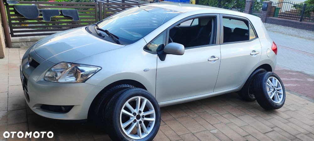 Toyota Auris 1.6 Premium MM - 11