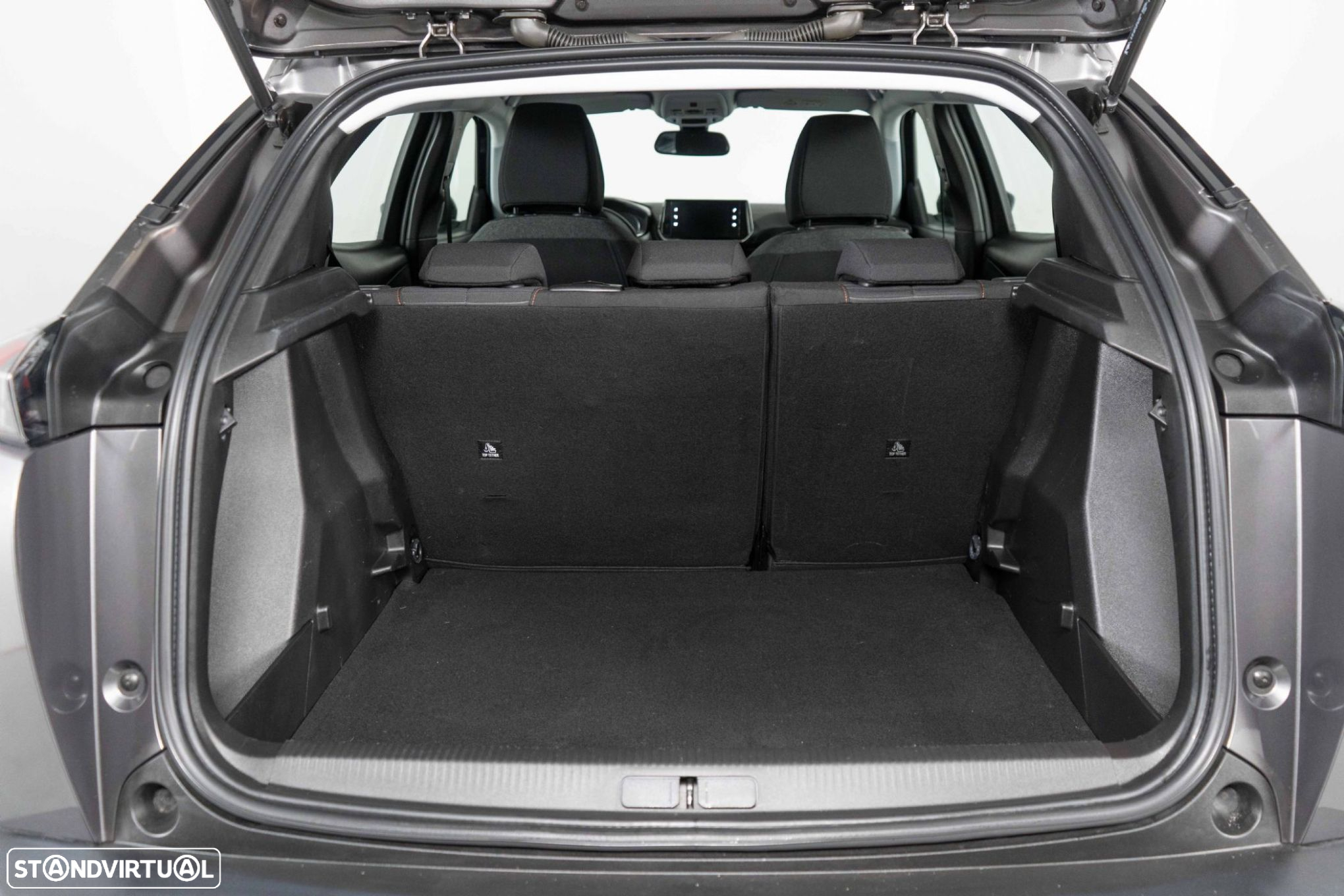 Peugeot 2008 - 13
