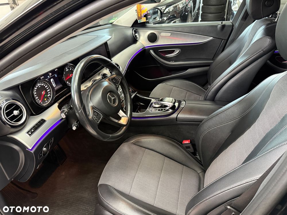 Mercedes-Benz Klasa E 220 d 9G-TRONIC - 17