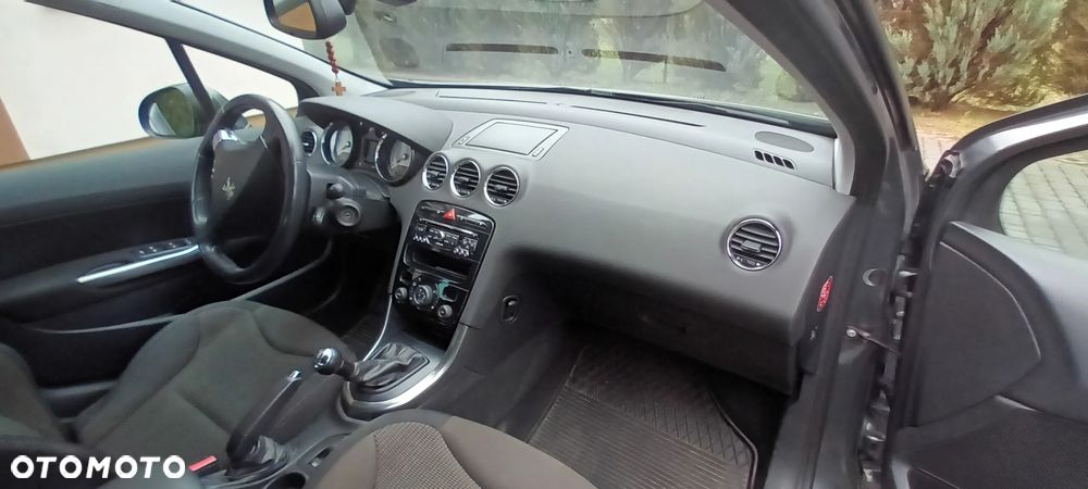 Peugeot 308 1.6 HDi Premium - 12