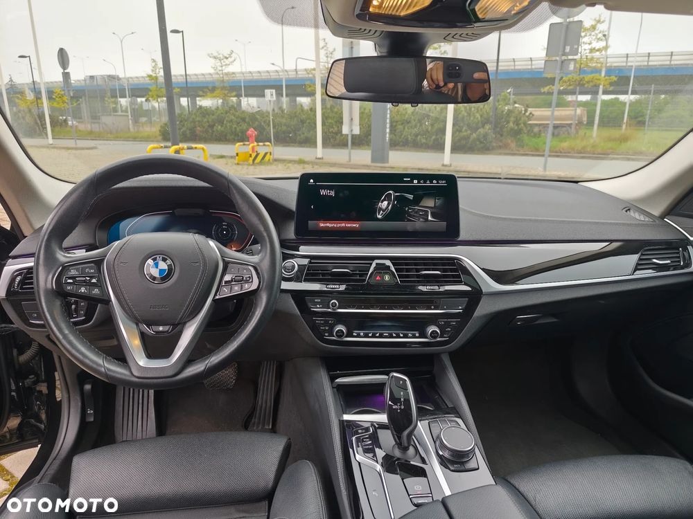 BMW Seria 5 520d xDrive Luxury Line - 8