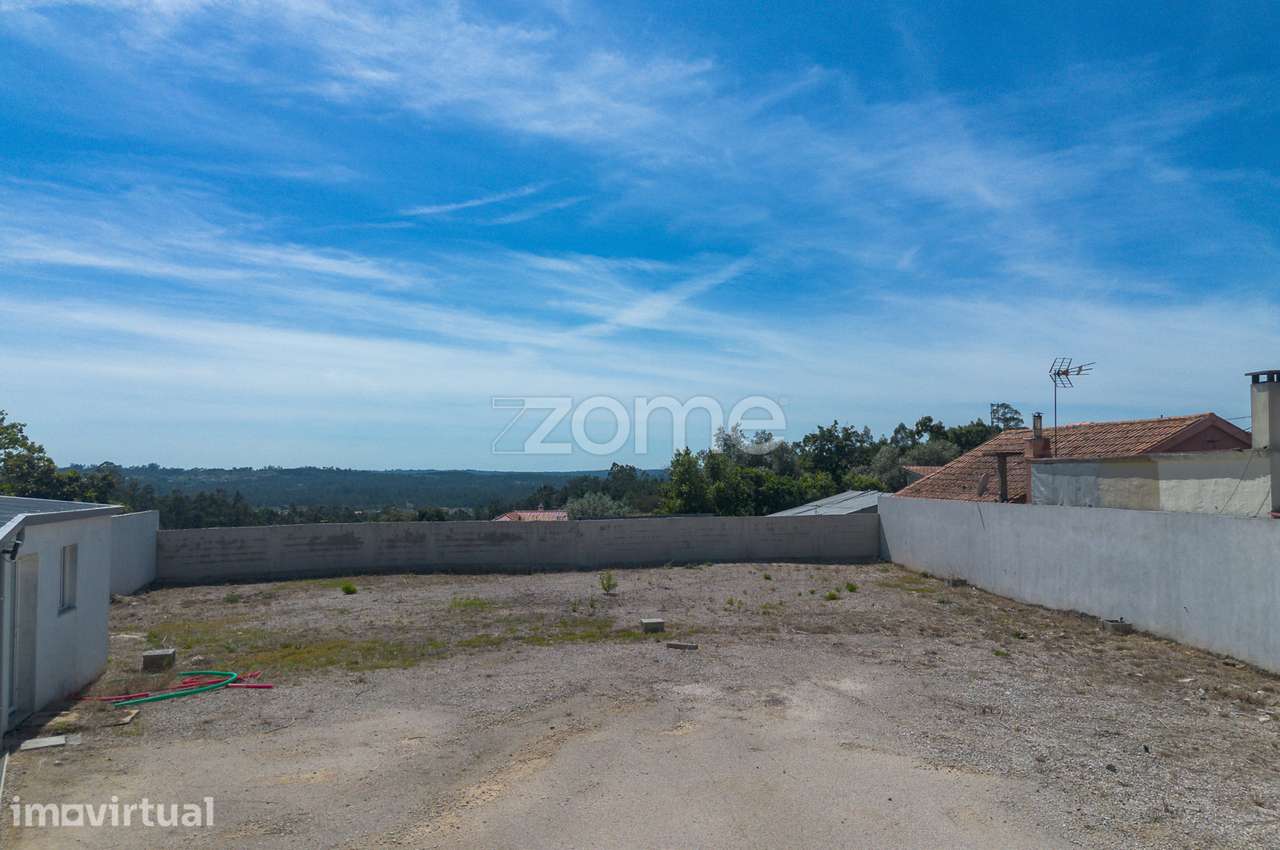 Casconho | Soure | Garagem | Anexos | Terreno 636 m2 - Grande imagem: 2/24