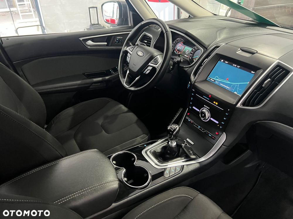 Ford S-Max 1.5 EcoBoost ST-Line - 28