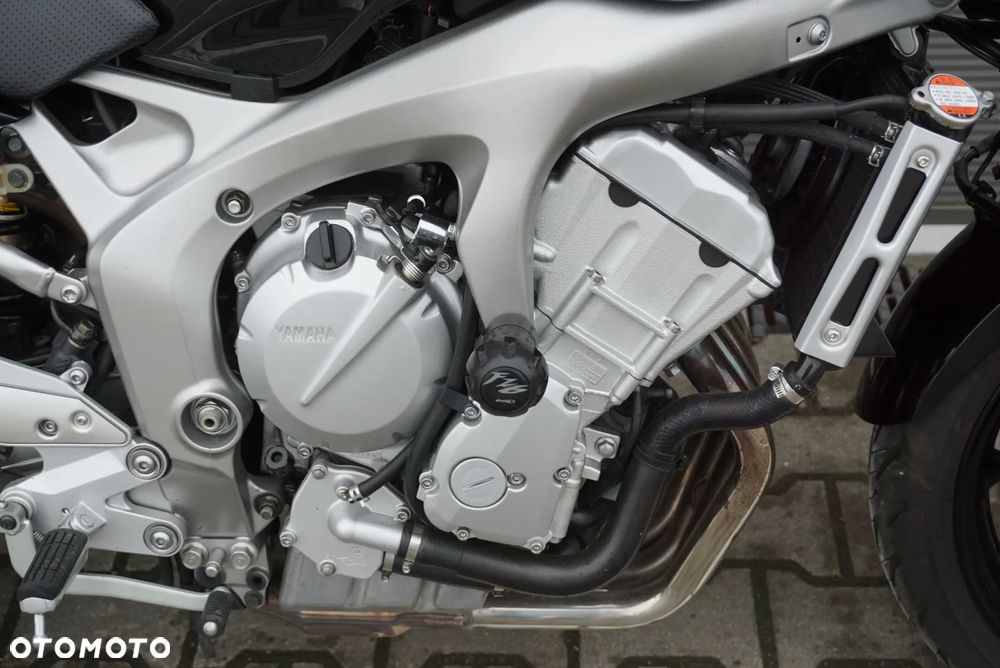 Yamaha FZ6 - 6