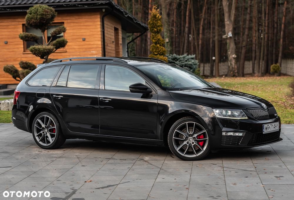 Skoda Octavia 2.0 TDI DSG RS - 2