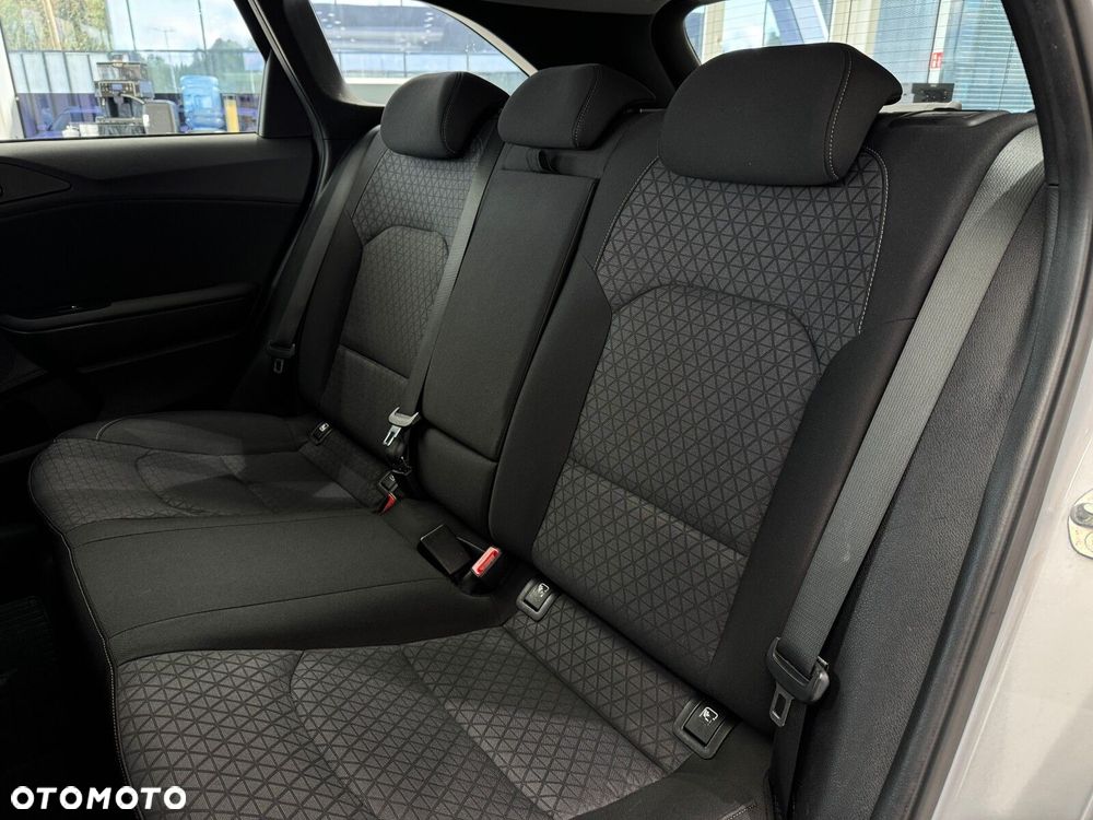 Kia Ceed - 13