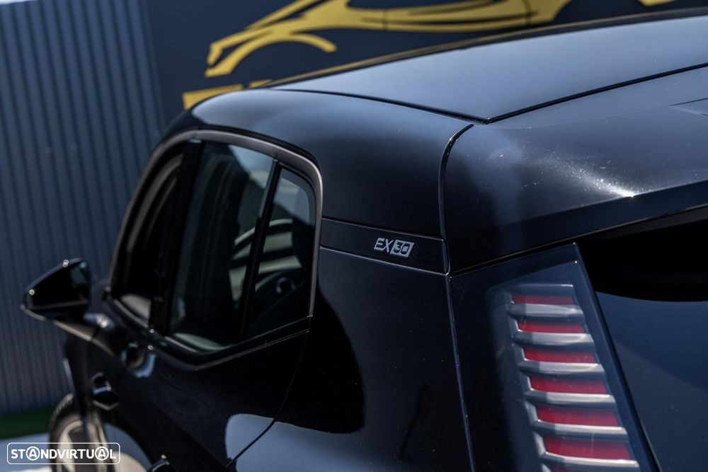 Volvo EX30 69 kWh Single Motor Extended Range Black Edition - 24