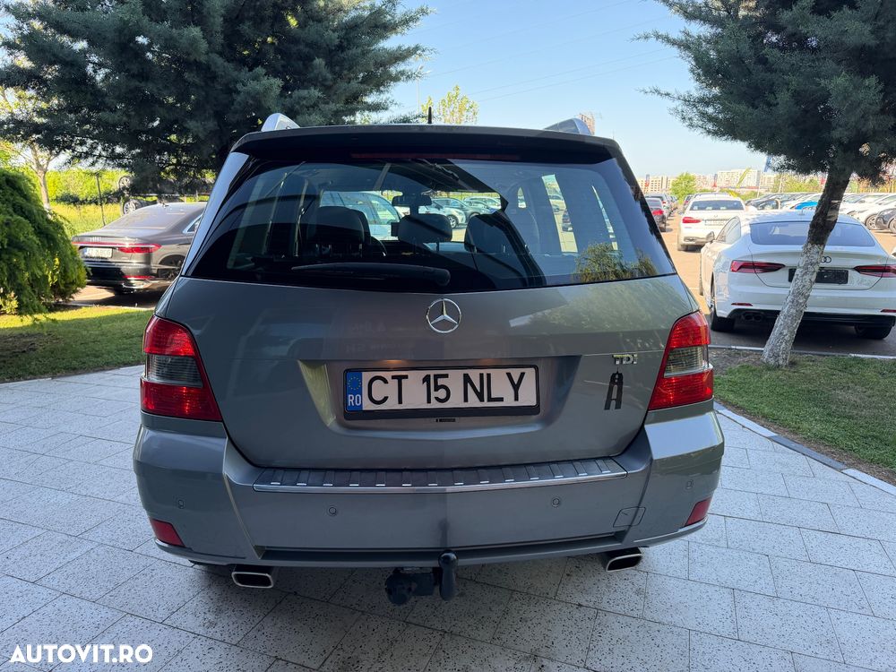 Mercedes-Benz GLK 220 CDI (BlueEFFICIENCY) - 11