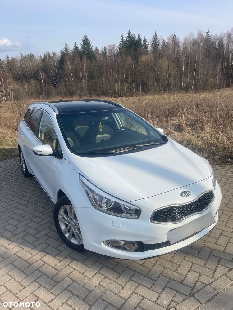 Kia Ceed - 9